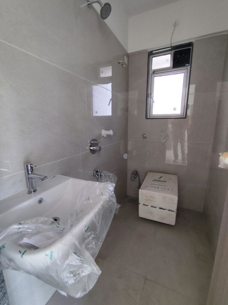 Bathroom, suyojana-residency 2 Bedroom 900 Sq.Ft. Apartment In Goregaon East Mumbai 10490856