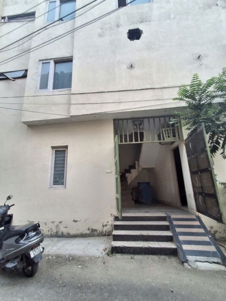 Exterior View, rajguru nagar 6 Bedroom 120 Sq.Yd. Independent House In Rajguru Nagar Ludhiana 10490874