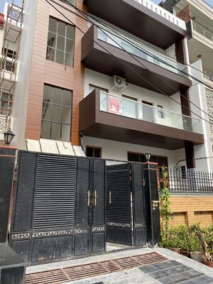3 BHK Independent House – Exterior View View at Sector 46 - for Rent