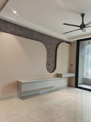 Furnished Amenities in 5 BHK Apartment at TDI The Retreat, Sector 89 – for Sale