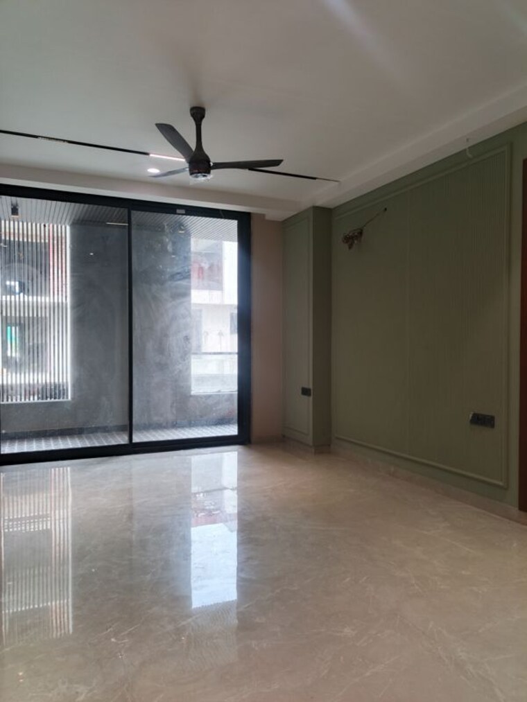 Room, tdi-the-retreat 5 Bedroom 500 Sq.Ft. Apartment In Sector 89 Faridabad 10490892