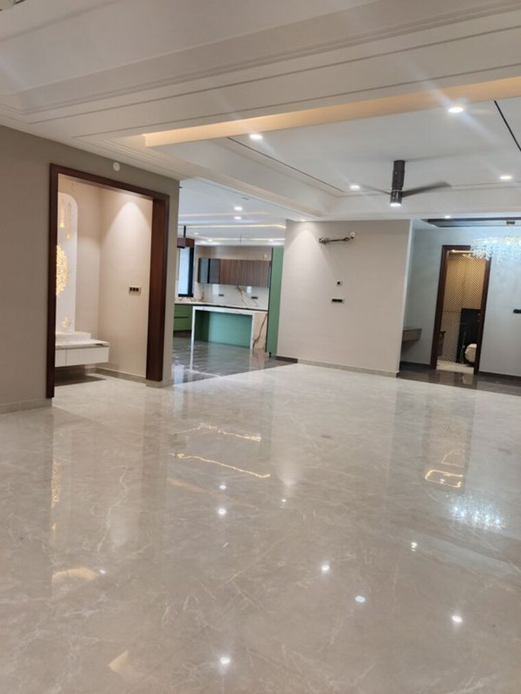 Room, tdi-the-retreat 5 Bedroom 500 Sq.Ft. Apartment In Sector 89 Faridabad 10490892