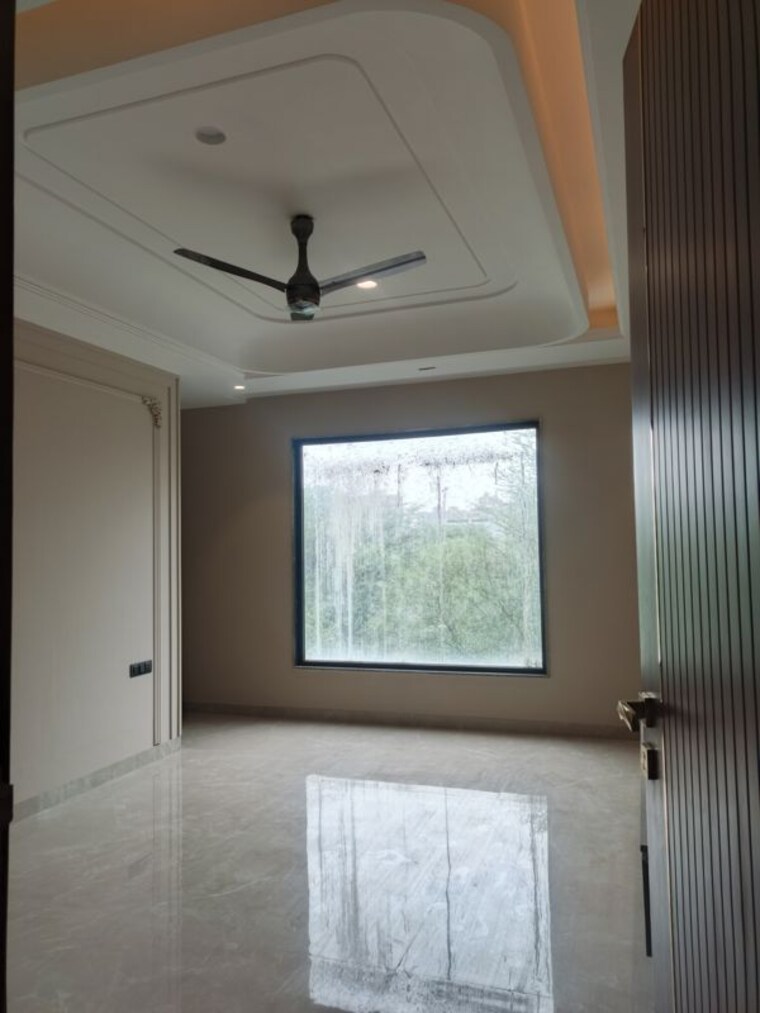 Room, tdi-the-retreat 5 Bedroom 500 Sq.Ft. Apartment In Sector 89 Faridabad 10490892