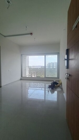 Room in 1 BHK Apartment at Lodha Panacea 1, Dombivli East – for Rent
