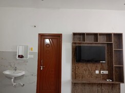 2 BHK + Pooja Room Apartment For Rent in Madhapur