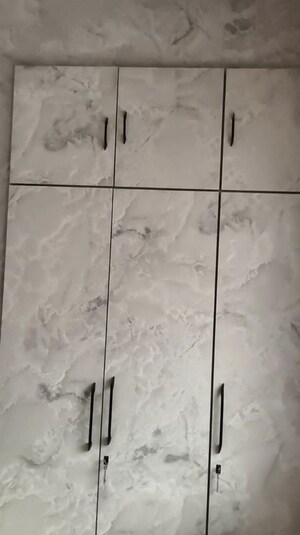Furnished Amenities in 3 BHK Apartment at Hatma – for Rent