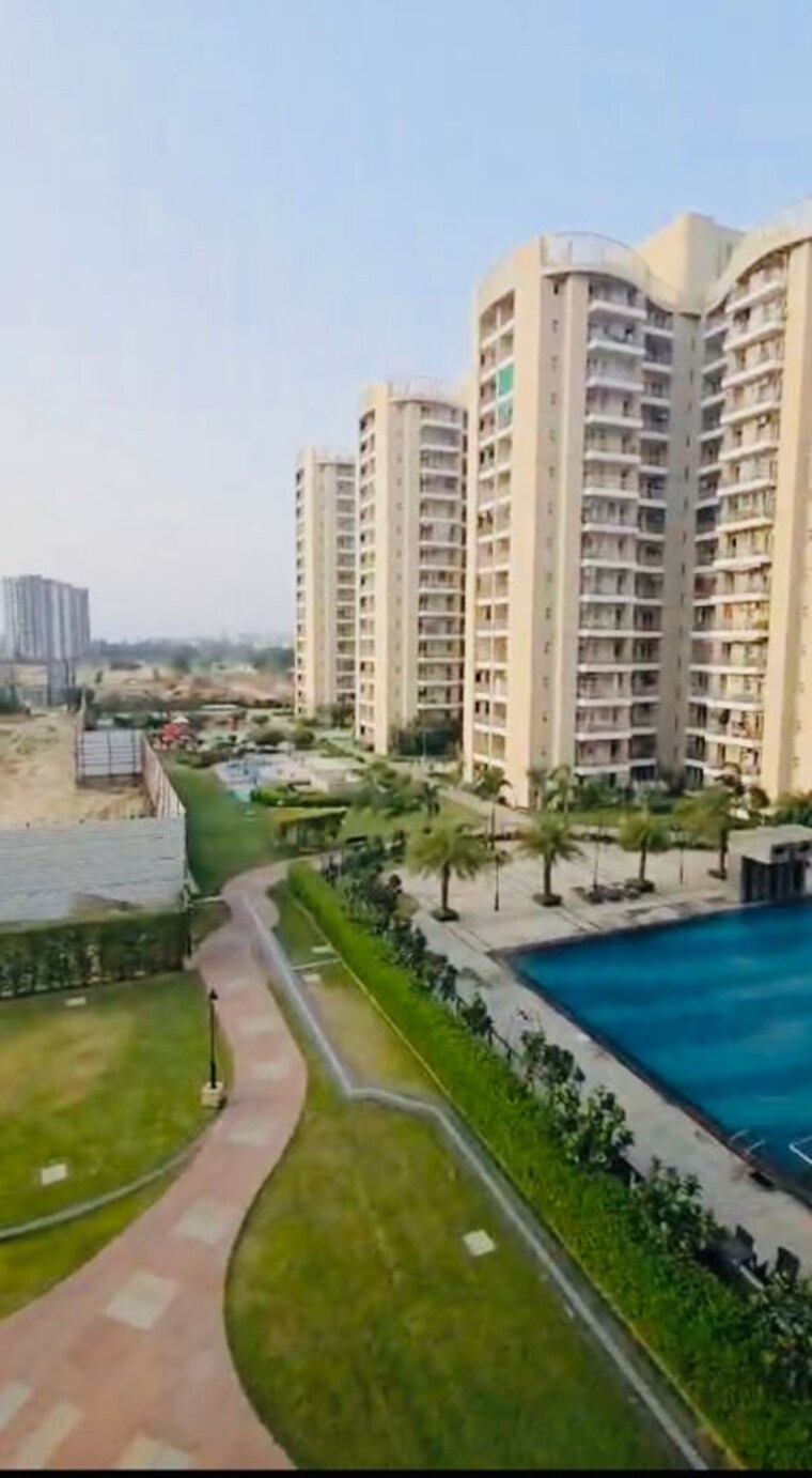 Swimming Pool, bptp-discovery-park 2 Bedroom 1248 Sq.Ft. Apartment In Sector 80 Faridabad 10490936