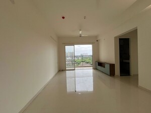 Room in 2 BHK Apartment at Godrej Nurture Pune, Mamurdi – for Rent