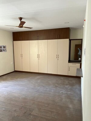 Room in 3 BHK Apartment at Sumadhura Horizon, Kondapur – for Rent