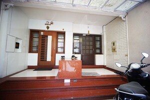 Living Room in 5 BHK Independent House at Kankaria – for Sale
