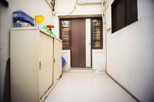 Building Lobby in 5 BHK Independent House at Kankaria – for Sale
