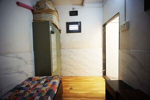 Bedroom in 5 BHK Independent House at Kankaria – for Sale