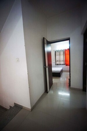 Room in 5 BHK Independent House at Kankaria – for Sale