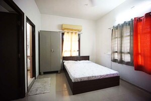 Bedroom in 5 BHK Independent House at Kankaria – for Sale