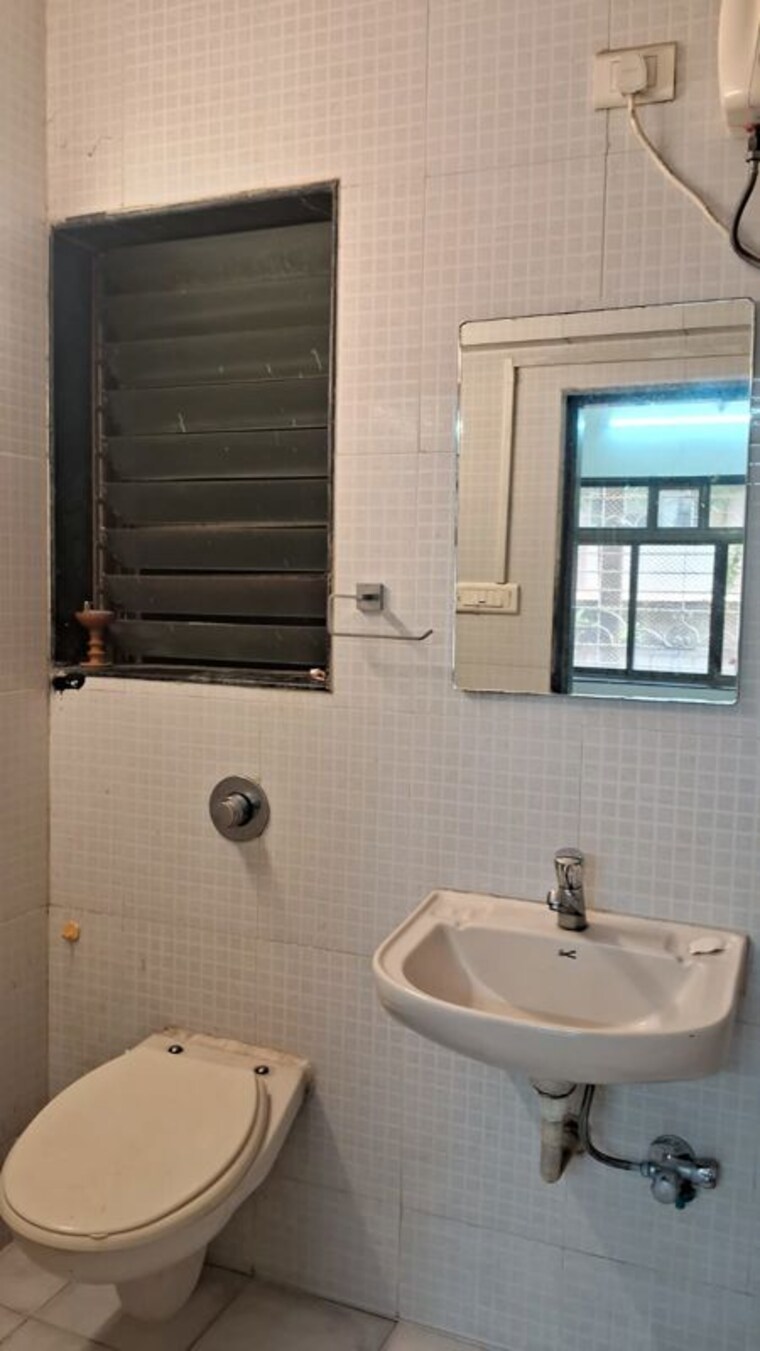 Bathroom, bhoj-bhavan 1 Bedroom 470 Sq.Ft. Apartment In Chembur Mumbai 10490964