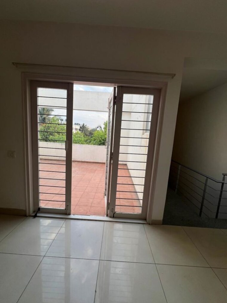 Room, gr-shantinivas 4 Bedroom 3100 Sq.Ft. Apartment In Singasandra Bangalore 10491001