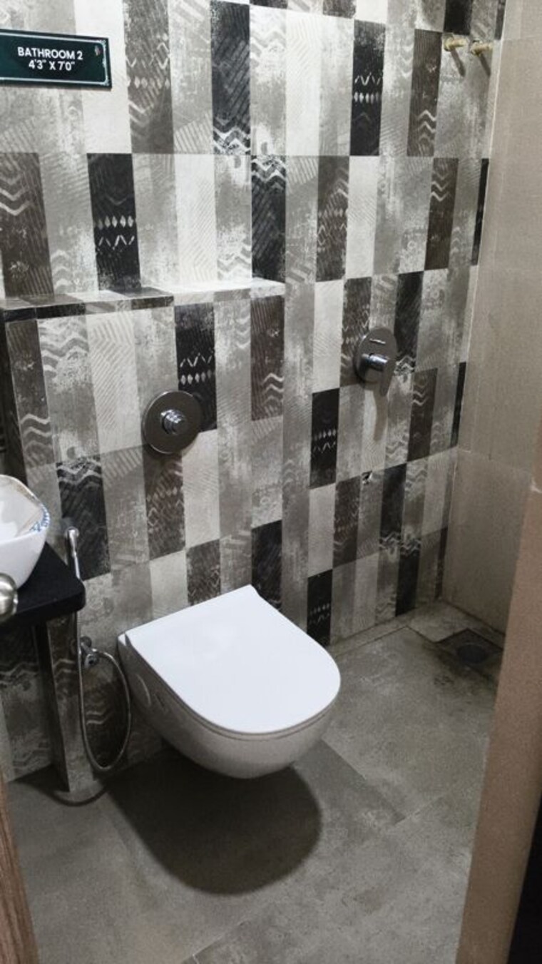 Bathroom, sanghvi-s3-epitome 2 Bedroom 525 Sq.Ft. Apartment In Lower Parel Mumbai 10490995