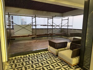 Team Area in 3 BHK Apartment at Resham Tower, Bandra West – for Rent
