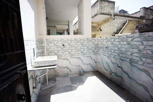Kitchen in 2 BHK Independent House at Krishna Nagar – for Sale