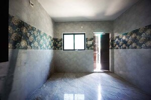 Living Room in 2 BHK Independent House at Krishna Nagar – for Sale