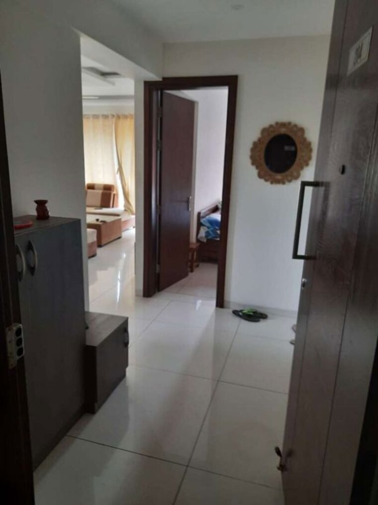 Bathroom, sobha-lake-garden 3 Bedroom 1707 Sq.Ft. Apartment In Kr Puram Bangalore 10478304