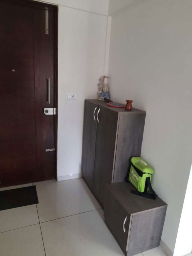 Living Room, sobha-lake-garden 3 Bedroom 1707 Sq.Ft. Apartment In Kr Puram Bangalore 10478304