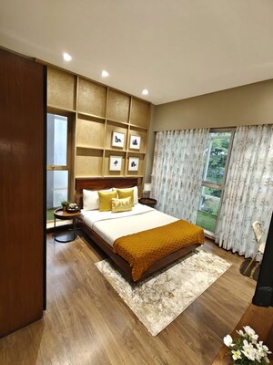 Master Bedroom in 2.5 BHK Apartment at Shapoorji Pallonji The Canvas Residences, Sewri – for Sale