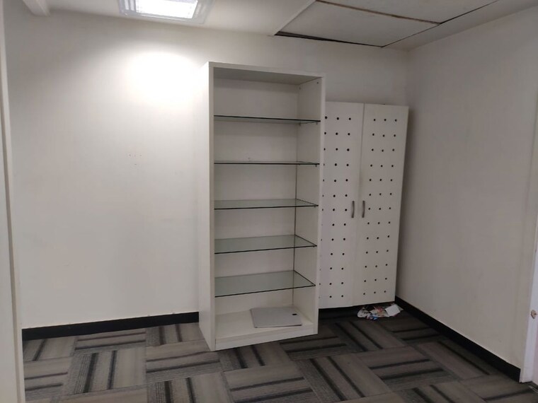Room, galaxy-welldone-tech-park Commercial Office Space 850 Sq.Ft. In Sector 48 Gurgaon 10491097