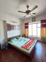 1100 Sq.Ft. Pg in Defence Colony