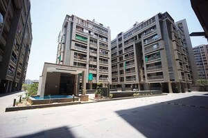 2 BHK Apartment – Exterior View View at Vaishnodevi Circle - for Sale