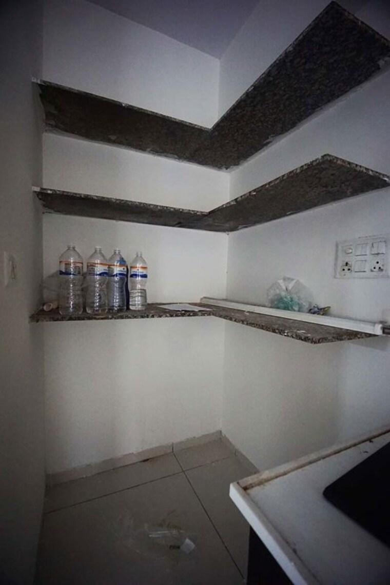 undefined, vaishnodevi circle 2 Bedroom 128 Sq.Yd. Apartment In Vaishnodevi Circle Ahmedabad 10491128