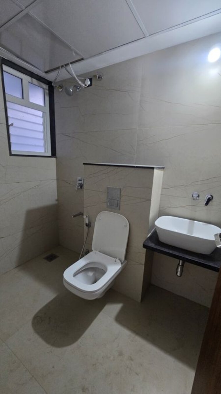 Bathroom, vtp-beaumonde 2 Bedroom 750 Sq.Ft. Apartment In Kharadi Pune 10491122
