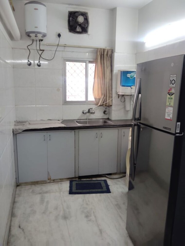 Kitchen, defence colony 3 Bedroom 2000 Sq.Ft. Builder Floor In Defence Colony Delhi 10491119
