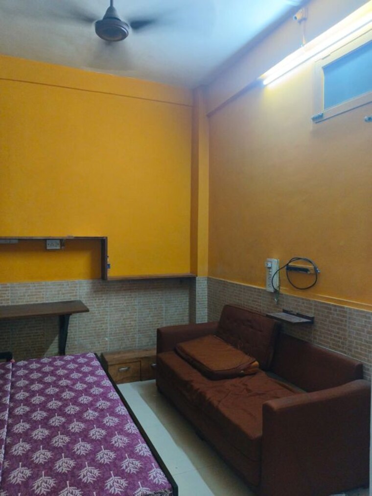Living Room, hari-niwas-chembur 2 Bedroom 700 Sq.Ft. Apartment In Chembur Mumbai 10491132