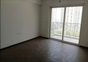 Room in 3 BHK Apartment at ATS Dolce, Zeta I Greater Noida – for Sale