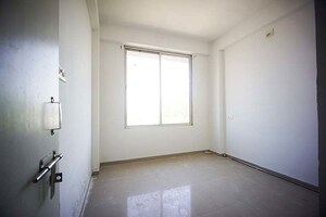 Room in 1 BHK Apartment at Chandkheda – for Sale