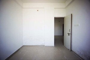 Room in 1 BHK Apartment at Chandkheda – for Sale