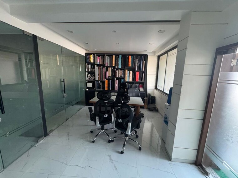 Team Area, makarba Commercial Office Space 670 Sq.Ft. In Makarba Ahmedabad 10491164
