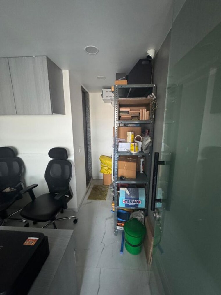 Team Area, makarba Commercial Office Space 670 Sq.Ft. In Makarba Ahmedabad 10491164