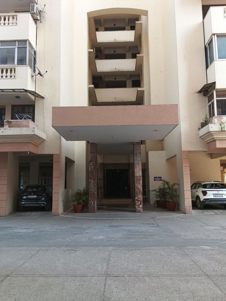 Exterior View, eros-woodbury-tower 3 Bedroom 1635 Sq.Ft. Apartment In Charmwood Village Faridabad 10491168
