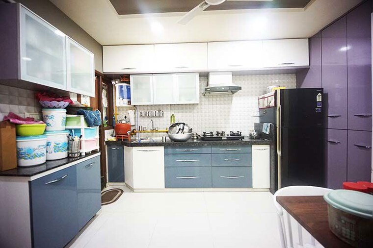 Kitchen, ghatlodia 2 Bedroom 130 Sq.Yd. Apartment In Ghatlodia Ahmedabad 10491191