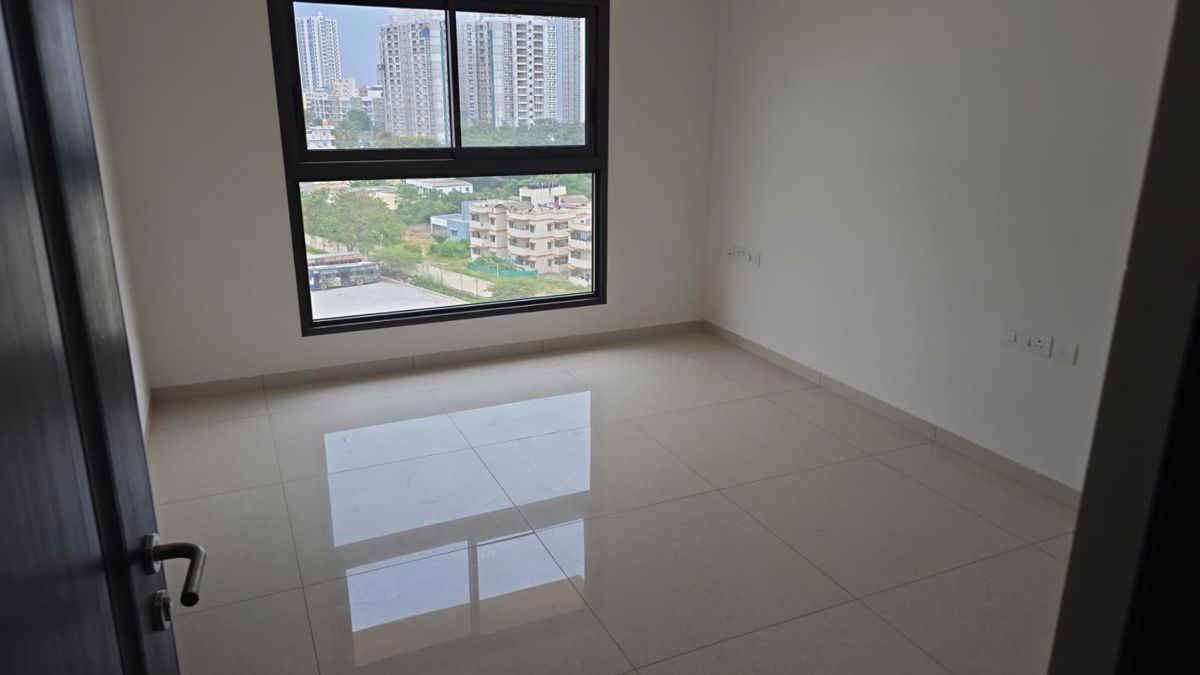 3 BHK + Servant Room 1806 Sq.Ft. Apartment in Sobha Royal Pavilion