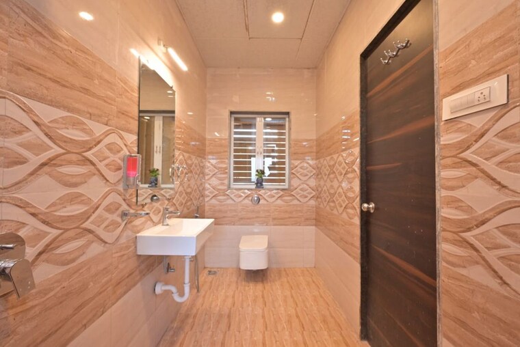 Bathroom, sandesh nagar 6+ Bedroom 3500 Sq.Ft. Villa In Sandesh Nagar Mumbai 10491204