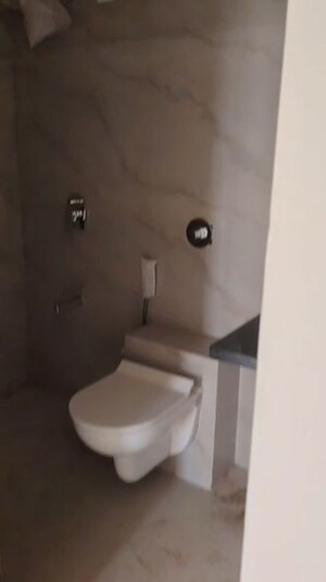 Bathroom in 1 BHK Apartment at Chembur – for Rent