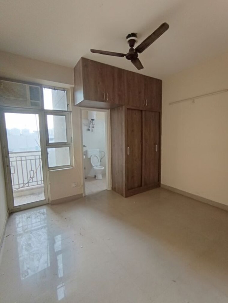 Room, shree-vardhman-flora 2 Bedroom 800 Sq.Ft. Apartment In Sector 90 Gurgaon 10491209