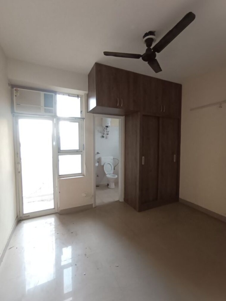 Room, shree-vardhman-flora 2 Bedroom 800 Sq.Ft. Apartment In Sector 90 Gurgaon 10491209