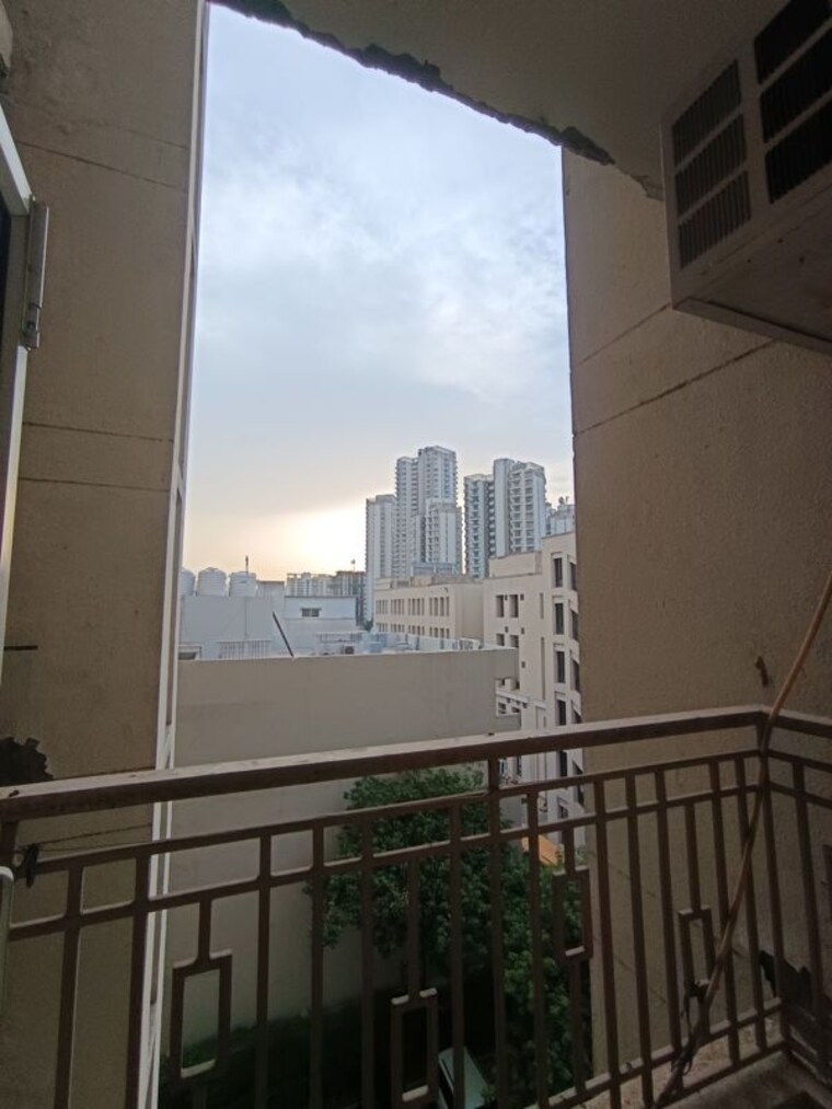 Balcony, shree-vardhman-flora 2 Bedroom 800 Sq.Ft. Apartment In Sector 90 Gurgaon 10491209