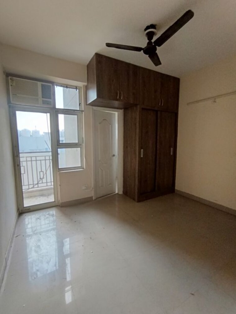 Room, shree-vardhman-flora 2 Bedroom 800 Sq.Ft. Apartment In Sector 90 Gurgaon 10491209
