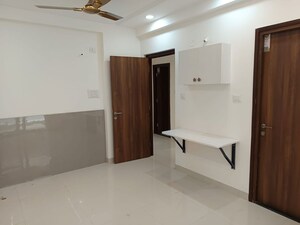 Room in 3 BHK Apartment at Greenspace Celestial, Kokapet – for Rent