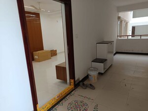 Room in 3 BHK Apartment at Greenspace Celestial, Kokapet – for Rent